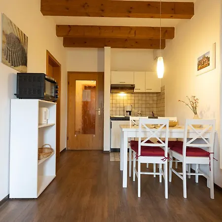 Achtern Diek 2-29 * Dorumer Neufeld